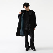 Load image into Gallery viewer, Byleth (Male) Model Coat Fire Emblem: Three Houses