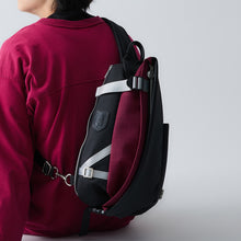 Load image into Gallery viewer, Rean Schwarzer Model Shoulder Bag The Legend of Heroes: Trails Beyond the Horizon
