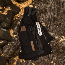 Load image into Gallery viewer, Atsu Model Coat Ghost of Yōtei
