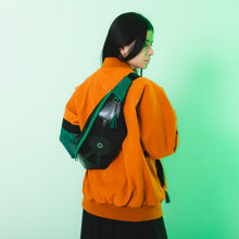 Load image into Gallery viewer, Melinoë Model Crossbody Bag Hades II
