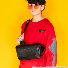 Load image into Gallery viewer, Vash the Stampede Model Crossbody Bag TRIGUN STARGAZE

