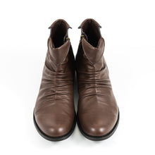 Load image into Gallery viewer, Witch Hat Atelier Model Boots

