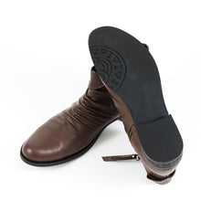 Load image into Gallery viewer, Witch Hat Atelier Model Boots
