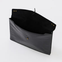 Load image into Gallery viewer, Hunter Model Laptop Sleeve Bloodborne
