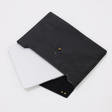 Load image into Gallery viewer, Hunter Model Laptop Sleeve Bloodborne

