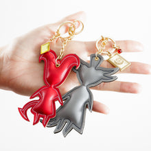 Load image into Gallery viewer, Blitzo and Stolas Model Bag Charm Set Helluva Boss
