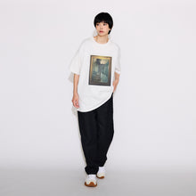 Load image into Gallery viewer, Hide-and-Seek Model T-Shirt MECCHA CHAMELEON
