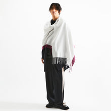 Load image into Gallery viewer, Seto Kaiba Model Scarf &amp; Scarf Pin Yu-Gi-Oh! Duel Monsters
