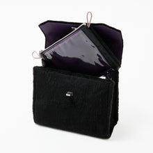 Load image into Gallery viewer, Fluffy Black Fan de Bag
