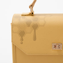 Load image into Gallery viewer, Honeycomb Fan de Bag
