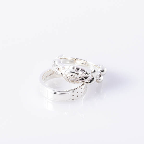 Mayoi Hachikuji Model Ring Set MONOGATARI Series – SuperGroupies USA